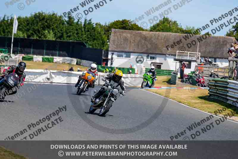 Vintage motorcycle club;eventdigitalimages;mallory park;mallory park trackday photographs;no limits trackdays;peter wileman photography;trackday digital images;trackday photos;vmcc festival 1000 bikes photographs